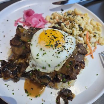 Bluberry Social - Loco moco - Breakfast & Brunch Near Me - Irvine, California Bluberry Social - Loco moco - Breakfast & Brunch Near Me - Irvine, California