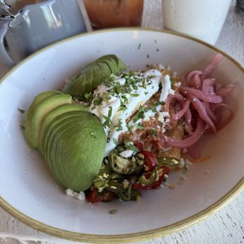 Ranch House Restaurant - Hash browns with poached egg and avocado - American Near Me - Powell Butte, Oregon