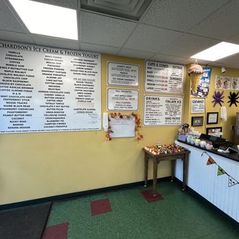 Stillwell's Ice Cream - Menus - Ice Cream & Frozen Yogurt Near Me - Plaistow, New Hampshire Stillwell's Ice Cream - Menus - Ice Cream & Frozen Yogurt Near Me - Plaistow, New Hampshire