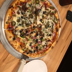 Frankie's Pizza and Pasta - Supreme pizza 16