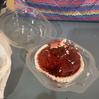 Cakeheads Bakery - Red Velvet Cupcake - Bakeries Near Me - Centennial, Colorado