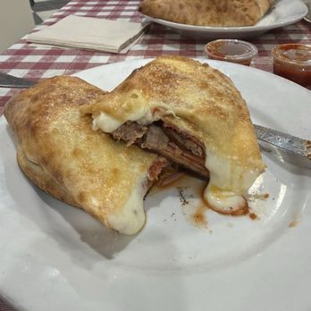 Ray's Pizzaria - Stromboli - Pizza Near Me - San Antonio, Texas Ray's Pizzaria - Stromboli - Pizza Near Me - San Antonio, Texas