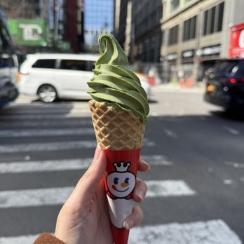 Mixue - Matcha Soft Serve - Ice Cream & Frozen Yogurt Near Me - New York, New York Mixue - Matcha Soft Serve - Ice Cream & Frozen Yogurt Near Me - New York, New York