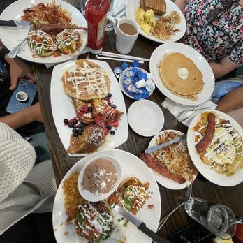 Broken Yolk Cafe - Breakfast & Brunch Near Me - Fullerton, California Broken Yolk Cafe - Breakfast & Brunch Near Me - Fullerton, California