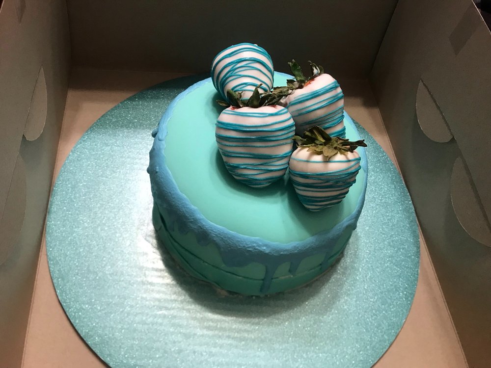 B KAKES BAKERY Updated June 2024 Kansas City, Missouri Desserts