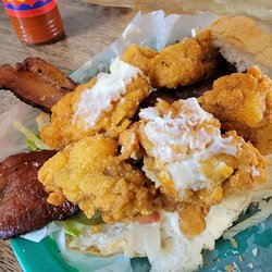 Papa Dubi's - Oyster Po'boy