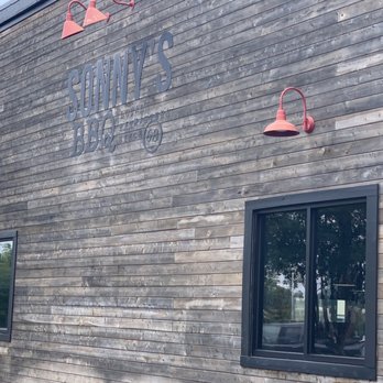 Sonny's BBQ - Storefront - Barbeque Near Me - Valdosta, Georgia