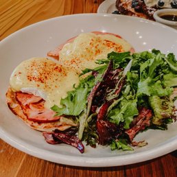 Eggs Benedict