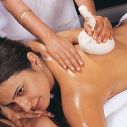 Santhigram Kerala Ayurvedic Center - Herbal therapies for rejuvenation, aches etc.