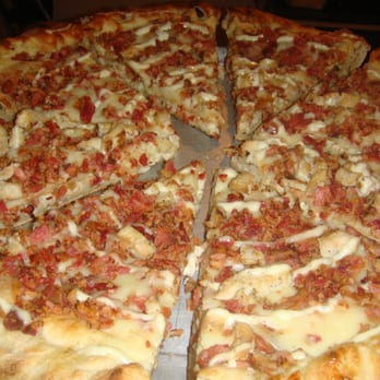 Bella Italia Pizza Restaurant - Stuffed Pizza - Bacon, chicken & Ranch - Pizza Near Me - Oley, Pennsylvania Bella Italia Pizza Restaurant - Stuffed Pizza - Bacon, chicken & Ranch - Pizza Near Me - Oley, Pennsylvania