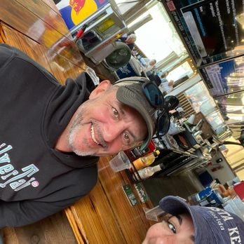 Pop's Sunset Grill - Us - Seafood Near Me - Nokomis, Florida