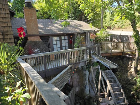 Babbling Brook Inn by null