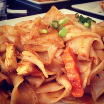 Smile Cafe - Drunken chicken noodles - Thai Near Me - Philadelphia, Pennsylvania Smile Cafe - Drunken chicken noodles - Thai Near Me - Philadelphia, Pennsylvania