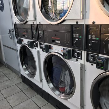 Happy Bubbles Laundry - Clean place and all machines work - Laundry Services Near Me - North Hollywood, California Happy Bubbles Laundry - Clean place and all machines work - Laundry Services Near Me - North Hollywood, California