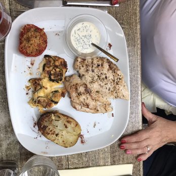 Au Feu de Bois - Delicious chicken with vegetable €11 - Barbeque Near Me - Sète, 34