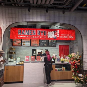 Wellington Market - Food Court Near Me - Toronto, Ontario Wellington Market - Food Court Near Me - Toronto, Ontario