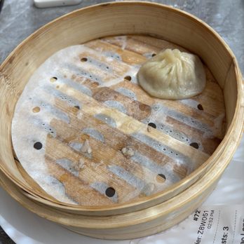 Yum Long - Signature Pork Xiao Long Bao(6) - Chinese Near Me - Monterey Park, California
