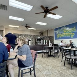 Bagel Factory - Dining area