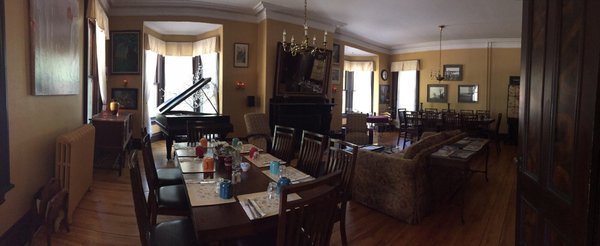 Carriage House Inn by null