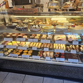 Primrose Bakery - Bakeries Near Me - Pleasanton, California