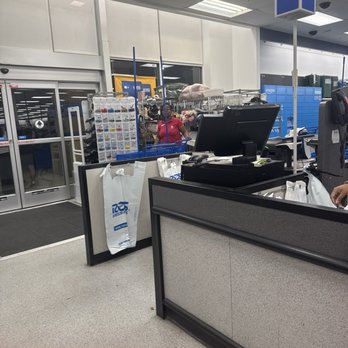 Ross Dress for Less - This person was making weird comments about me with her coworkers, but she didn't know we speak English and we understood everything. - Department Stores Near Me - Jacksonville, Florida Ross Dress for Less - This person was making weird comments about me with her coworkers, but she didn't know we speak English and we understood everything. - Department Stores Near Me - Jacksonville, Florida