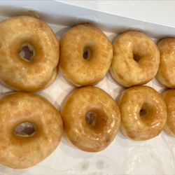 Town Donut & Breakfast - Glazed Donuts