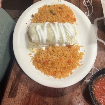 Los Vaqueros - Beef burrito no red sauce sub refried bean for 2x rice - Mexican Near Me - Highlands, North Carolina Los Vaqueros - Beef burrito no red sauce sub refried bean for 2x rice - Mexican Near Me - Highlands, North Carolina