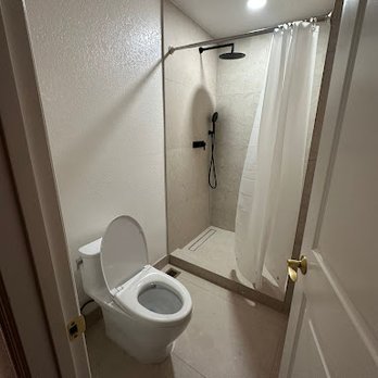 Casa Utopia Builders - Guest Bathroom (After) - General Contractors Near Me - Campbell, California