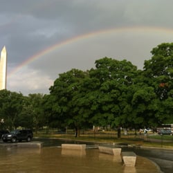 Custom Tours of DC - Private Tour Agency - A rare rainbow over the Washington Monument