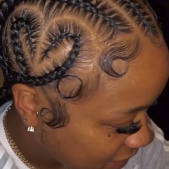 Fiyah Hands - WOMENS DESIGNER STITCH BRAIDS - Hair Stylists Near Me