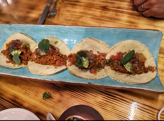 La Encomienda by null