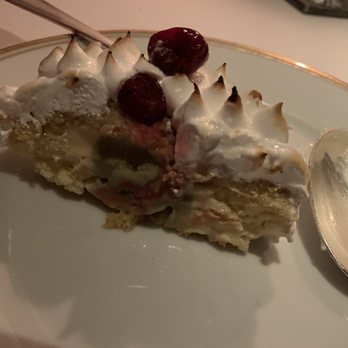 Le Coucou - Inside of the "Baked Alaska" - French Near Me - New York, New York Le Coucou - Inside of the "Baked Alaska" - French Near Me - New York, New York