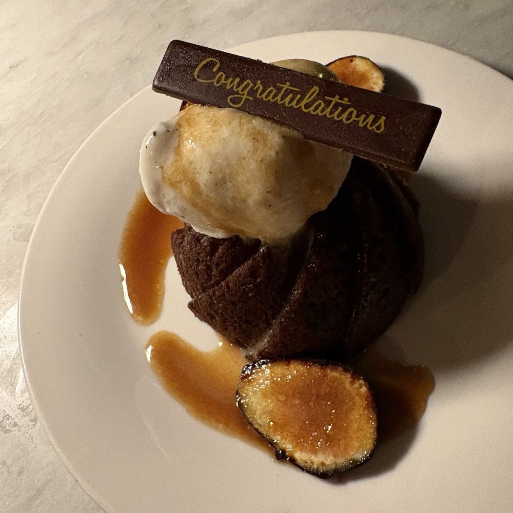 1928 Beacon Hill - Toffee cake. Very good. - American Near Me - Boston, Massachusetts
