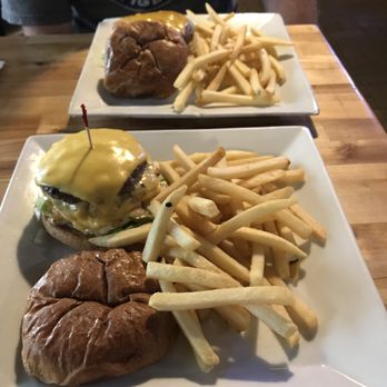 Fraser's Pub - Pubs Near Me - Ann Arbor, Michigan