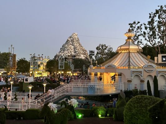 Disneyland Railroad - Main Street Station by null