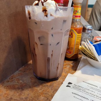 Black Bear Diner Colton - Iced mocha coffee - Diners Near Me - Colton, California