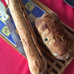Barat - Pain aux olives et baguette