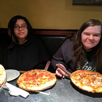 Buzzy's Pizza - Pizza Near Me - Niagara Falls, New York