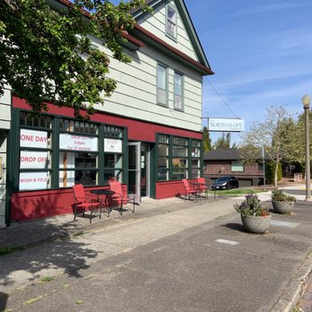 North Slope Launderette - The outside - Laundromat Near Me - Tacoma, Washington North Slope Launderette - The outside - Laundromat Near Me - Tacoma, Washington