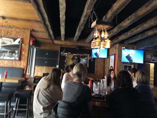 El Furniture Warehouse - Montreal by null