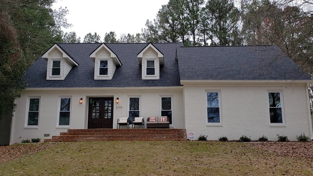 Slide of P&R Roofing