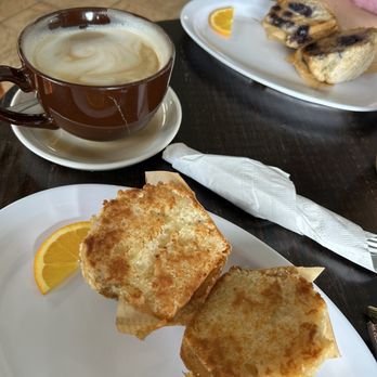 Venice Island Coffee Cafe - Latte, coconut key linen and blueberry muffin. - Coffee & Tea Near Me - Venice, Florida Venice Island Coffee Cafe - Latte, coconut key linen and blueberry muffin. - Coffee & Tea Near Me - Venice, Florida