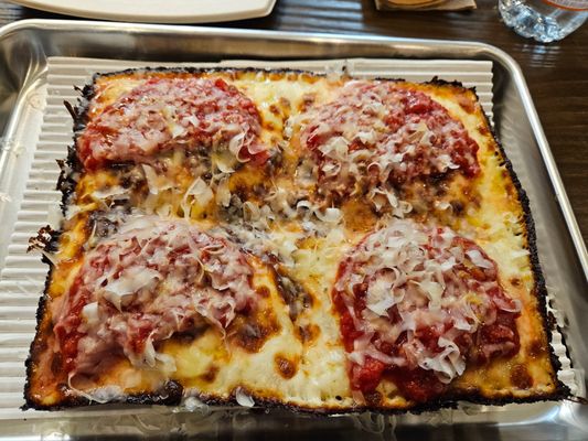 Descendant Detroit Style Pizza by null