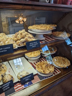 Deutsch Apple Bakery by null