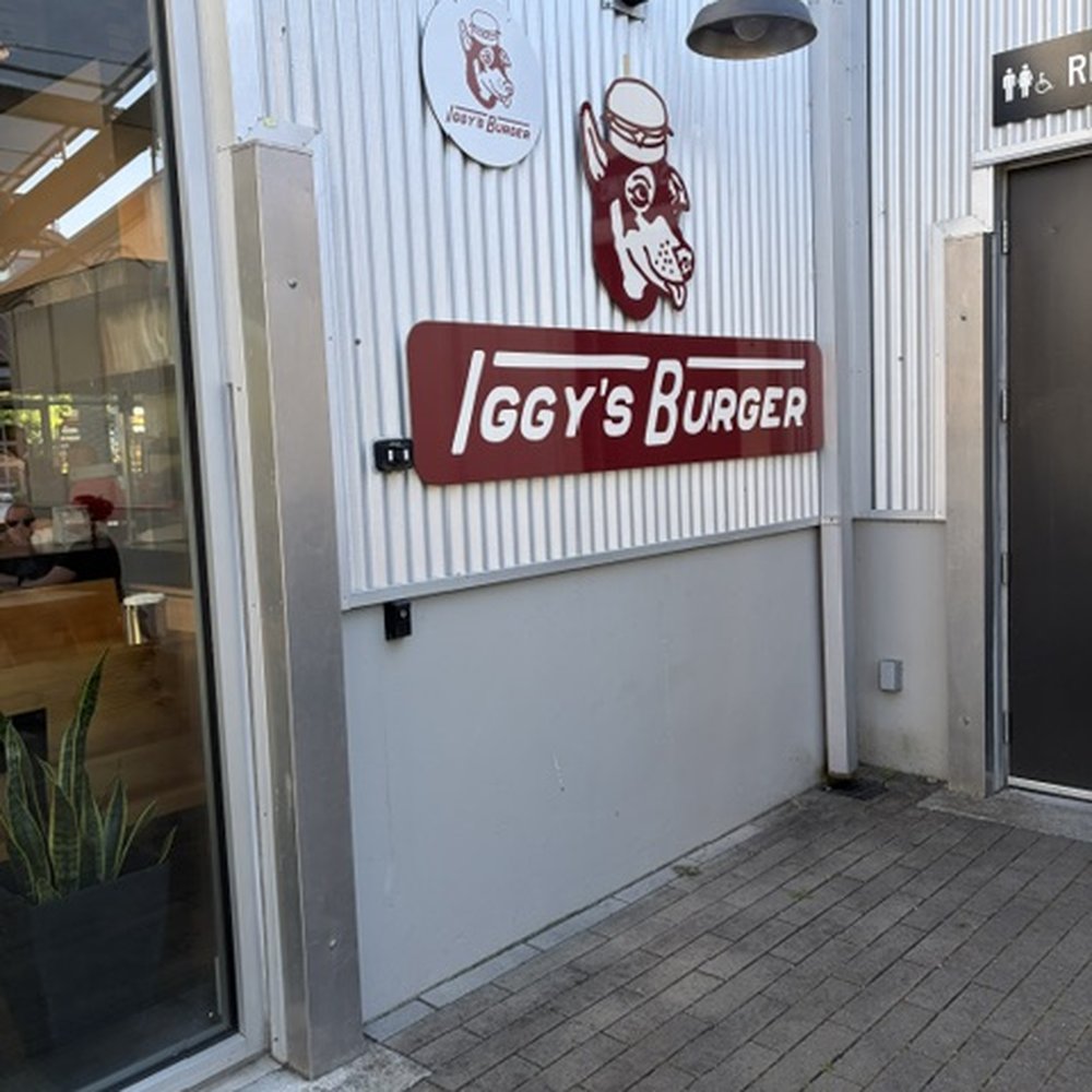 Iggy's Burger - Logo - Burgers Near Me - Sebastopol, California Iggy's Burger - Logo - Burgers Near Me - Sebastopol, California