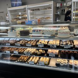 East Detroit Bakery & Deli