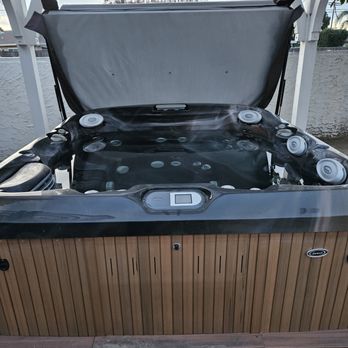 Spa Pros - Jacuzzi J-465 - Pool & Hot Tub Service Near Me Spa Pros - Jacuzzi J-465 - Pool & Hot Tub Service Near Me