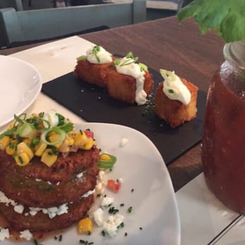 Picnic - Fried green tomatoes and quinoa and potato hash browns - Spanish Near Me - Barcelona, B Picnic - Fried green tomatoes and quinoa and potato hash browns - Spanish Near Me - Barcelona, B