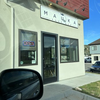 Mauka Poke Bar - the front of the building - Poke Near Me - Eagle, Colorado