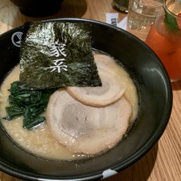 Izakaya E A K Hell S Kitchen 269 Photos 135 Reviews Ramen 360 W 46th St New York Ny Restaurant Reviews Phone Number Menu